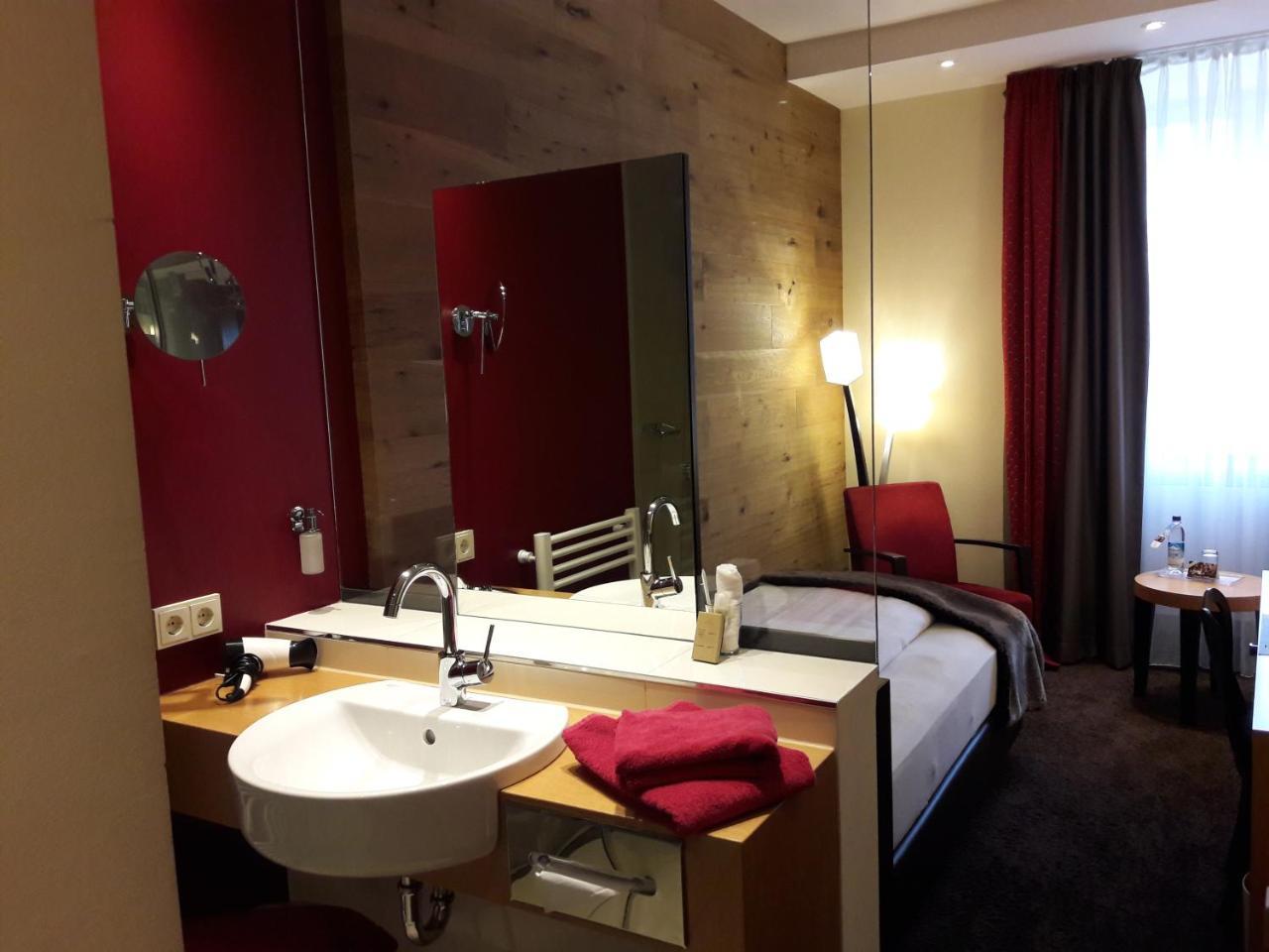 Hotel Post บวร์กเฮาเซิน ภายนอก รูปภาพ