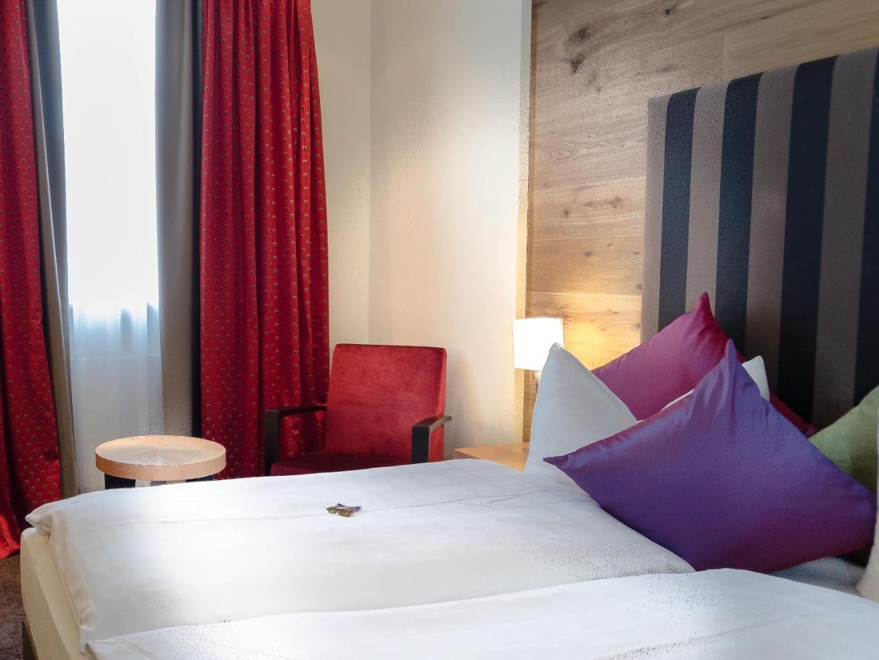 Hotel Post บวร์กเฮาเซิน ภายนอก รูปภาพ